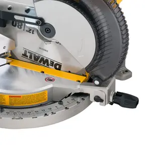 220v, Serra de Meia Esquadria 12" (305mm) Dewalt 1600w DWS715