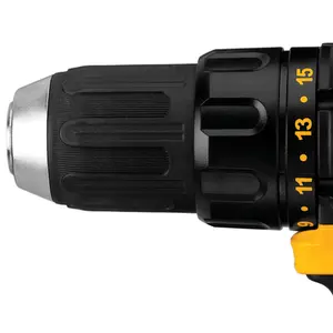 Parafusadeira e Furadeira 1/2" (12.7mm) Dewalt 20v S/ Bateria DCD780B