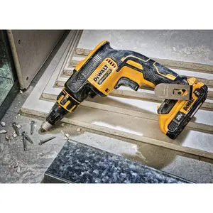 Parafusadeira Drywall 1/4" Dewalt 2 Baterias 20v MAX DCF620D2