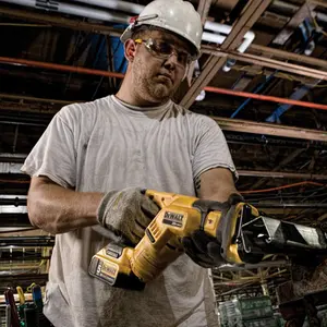 Serra Sabre Compacta Dewalt 20v MAX S/ Bateria DCS387B