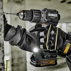 Combo Dewalt McLaren 20V Furadeira 1/2” + Parafusadeira 1/4” DCK200ME2GT-BR