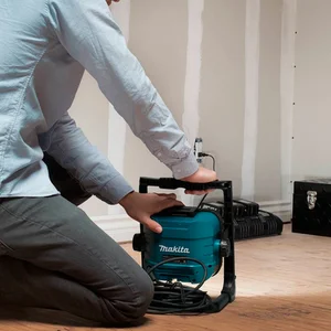 220v, Refletor Híbrido Led 360º Makita DML805 à Bateria / Elétrico