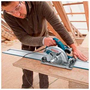 Serra Circular 7.1/4" Bosch 1800w GKS 65 GCE Com Disco - 220v