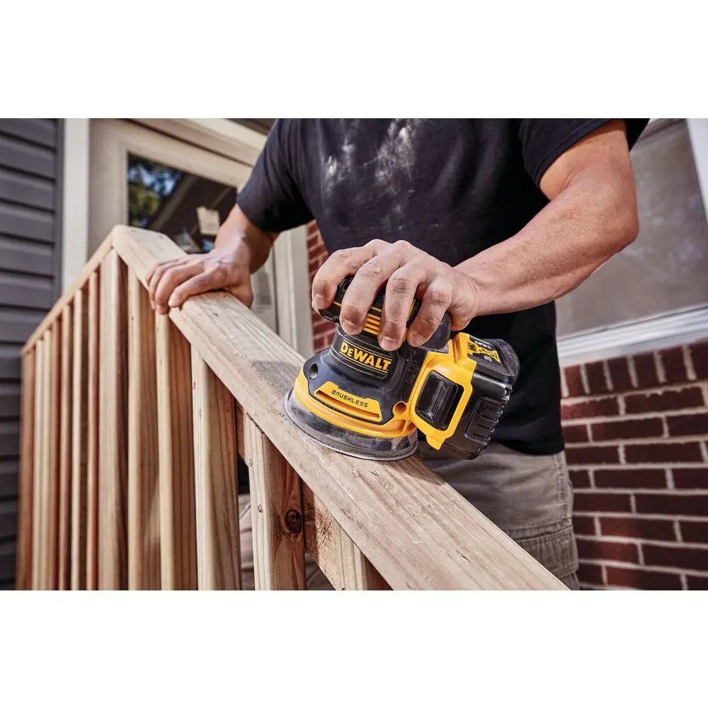 Lixadeira Roto Orbital 5" (125mm) Dewalt 20v MAX S/ Bateria DCW210B