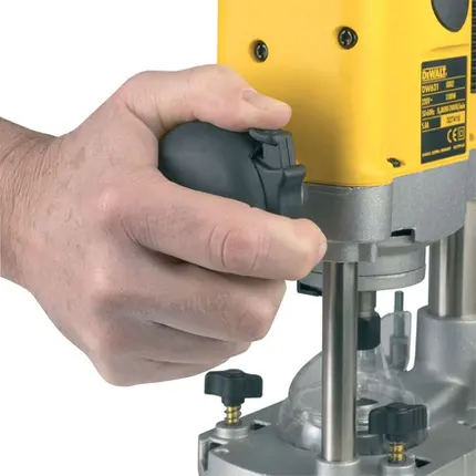 220v, Tupia de Coluna 1/4" (6mm) Dewalt 1100w DW621